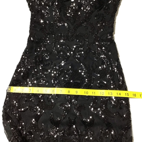 Windsor Darlene Cutout Back Bodycon Black Sequin Maxi Dress - Picture 13 of 13